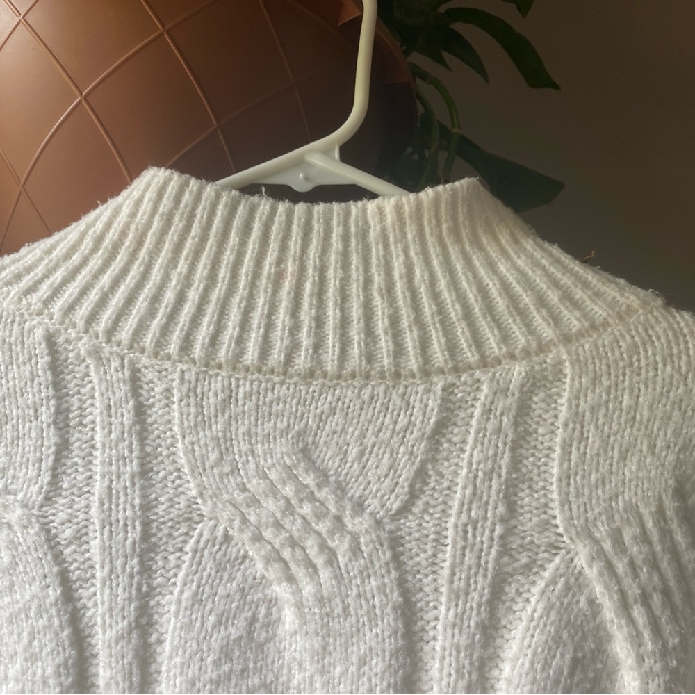 Cozy White Cable Knit Sweater - Picture 2 of 6